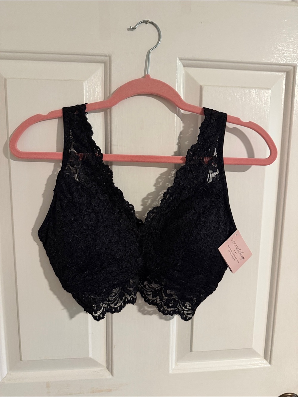 smart & sexy Black Lace Bralette with Scalloped Edge